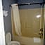 Village Inn & Suites - Smithville