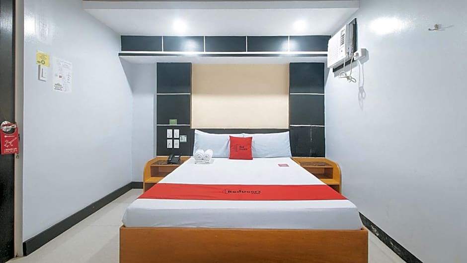 RedDoorz at Ranchotel Alabang