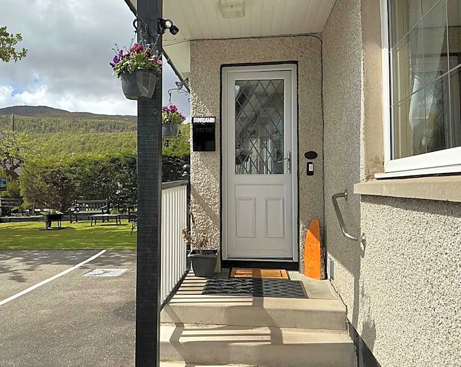 Dunroamin Bed and Breakfast