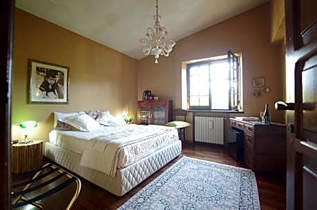 Double Room with Mountain View