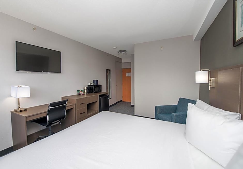 Coast Lethbridge Hotel & Conference Centre