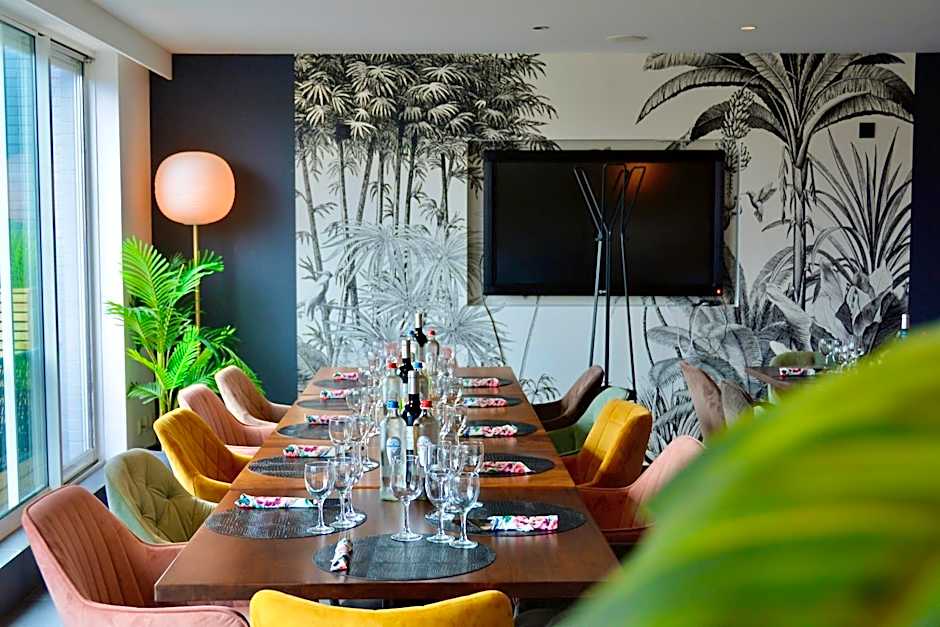 Bedford Hotel & Congress Centre