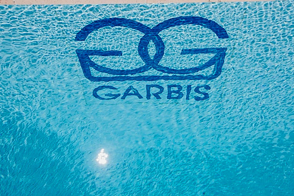 Garbis Villas & Apartments