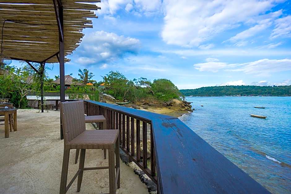 Laguna Reef Huts