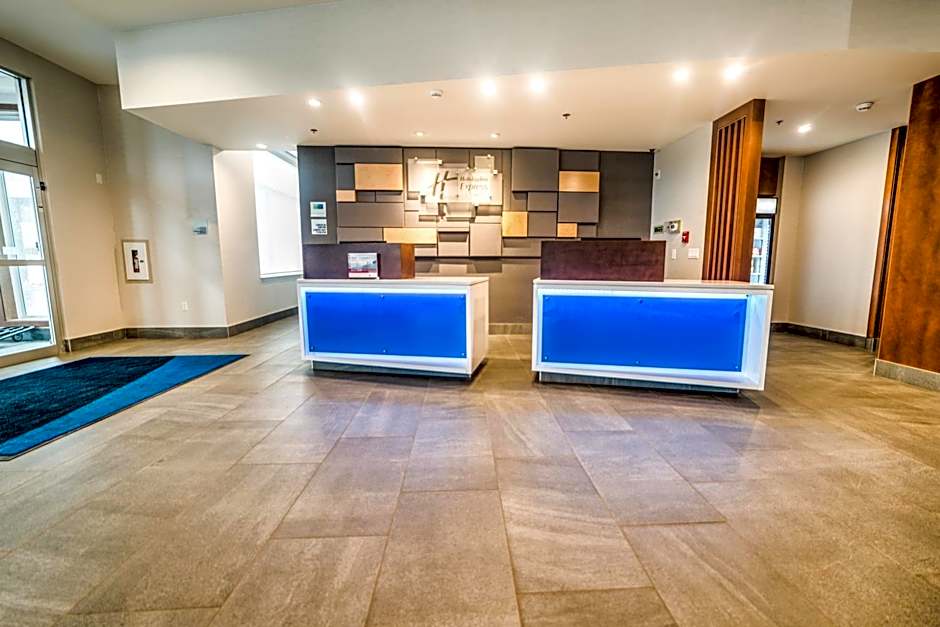 Holiday Inn Express & Suites West Edmonton-Mall Area By IHG