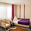 Hotel Famosa