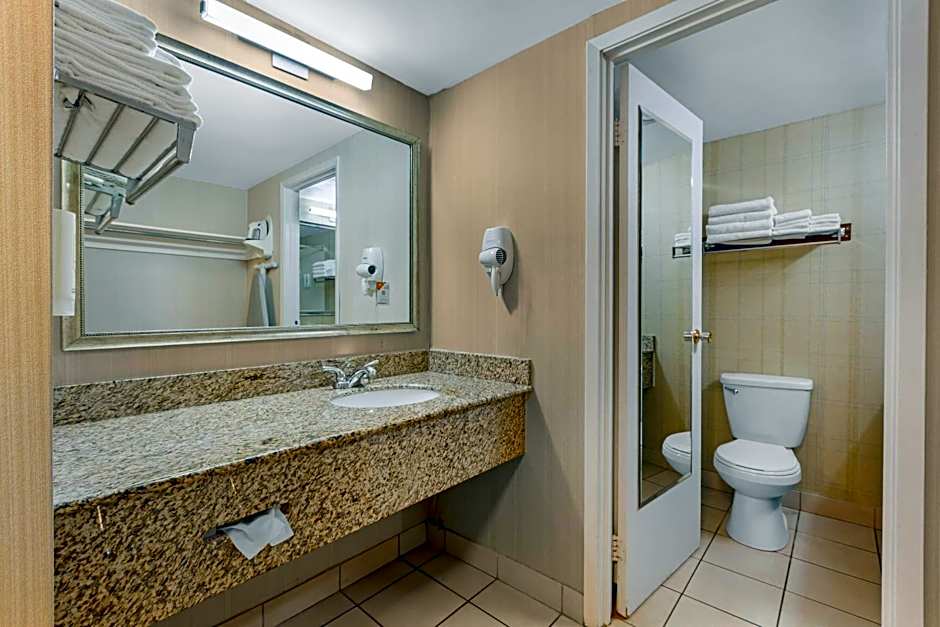 Quality Inn & Conference Centre