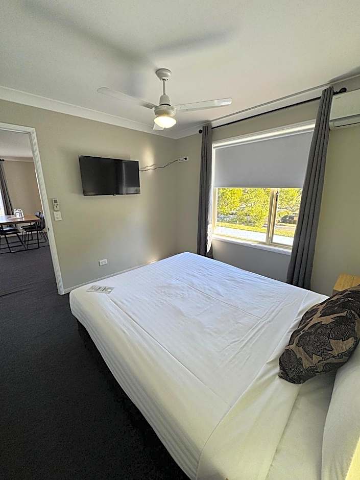 Ambassador On Ruthven