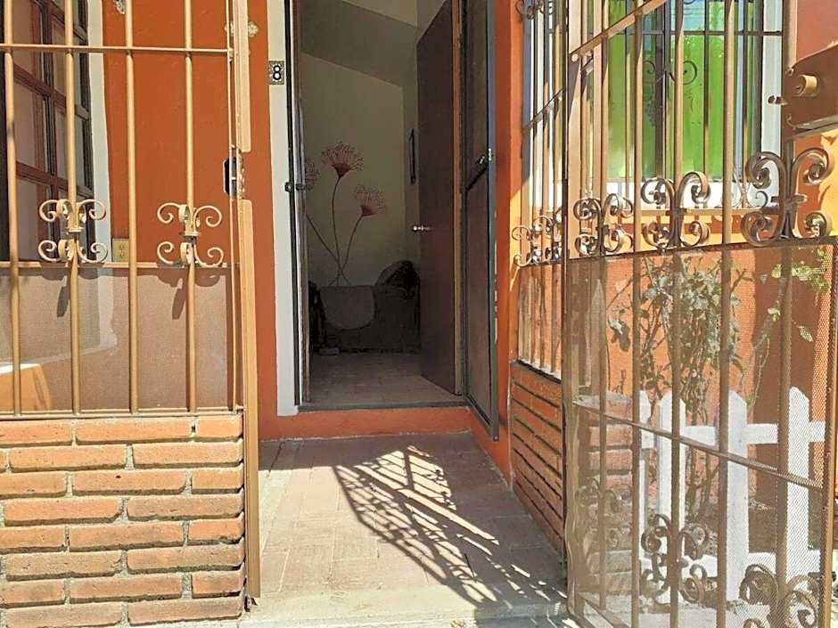 Casa Gris Tule