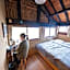 Hostel & Tatami Bar Uchikobare -内子晴れ-