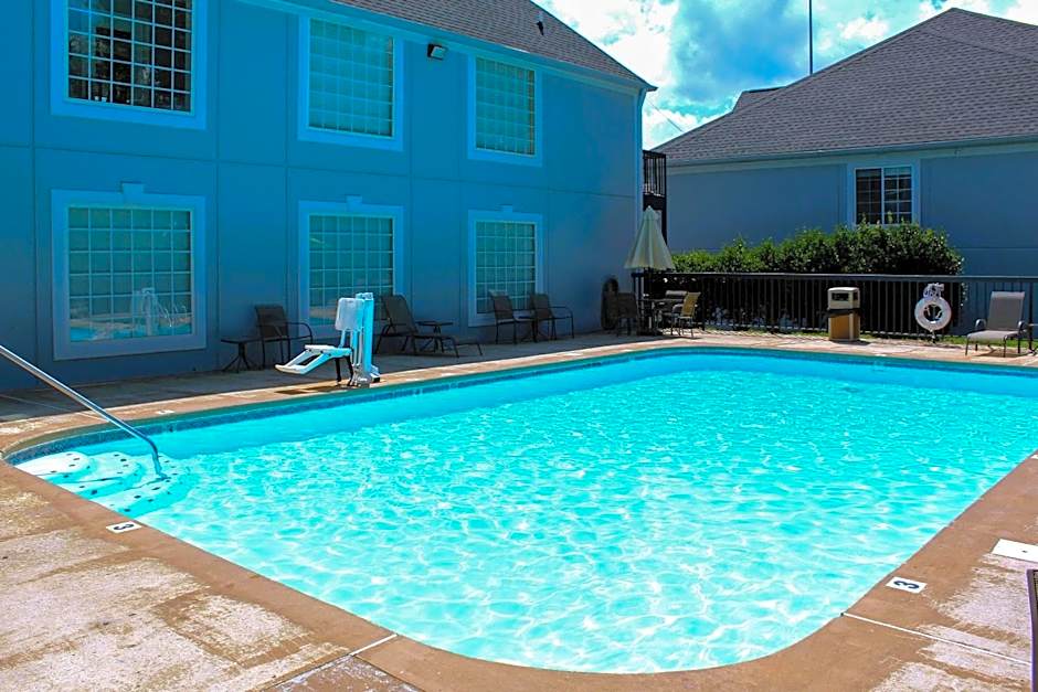 Quality Inn Crossville Near Cumberland Mountain State Park