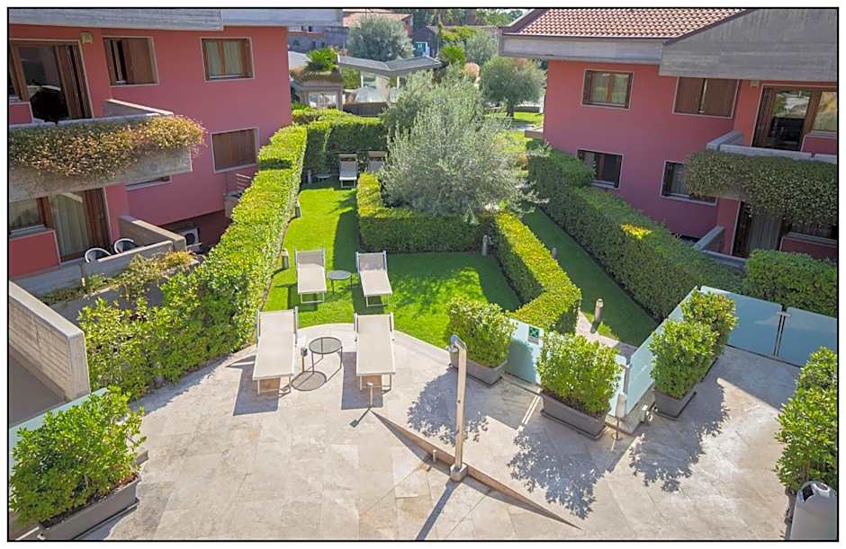 Catania Hills Residence