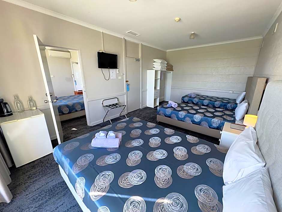 Tailem Bend Riverside Hotel