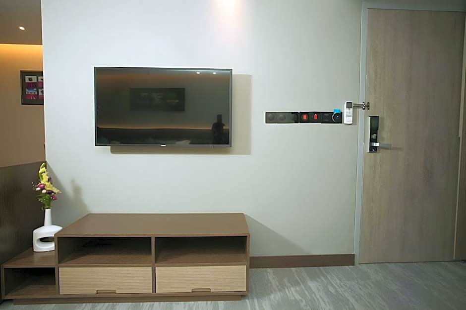 Hotel Omni Residency