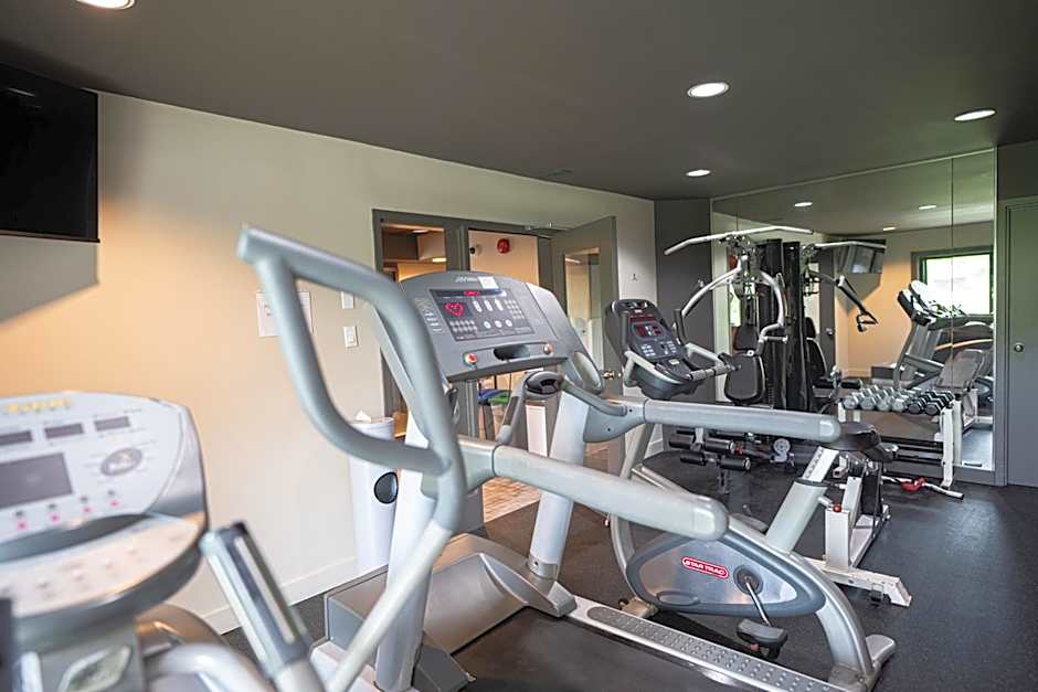 Ramada by Wyndham Ottawa On The Rideau