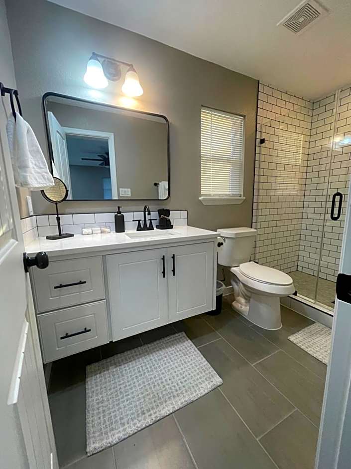 Apt 1- High Plains Lodge at Nomad Landing