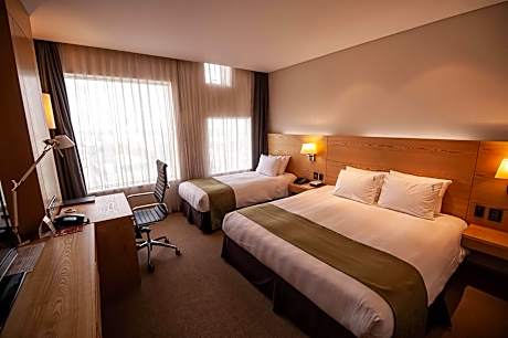 Premium Room with One King and One Single Bed