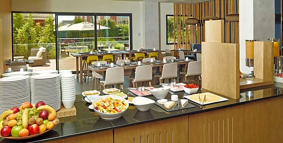 Holiday Inn Express Toulouse Airport By IHG