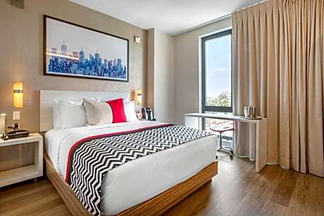 Queen Room - Disability Access/Non-Smoking