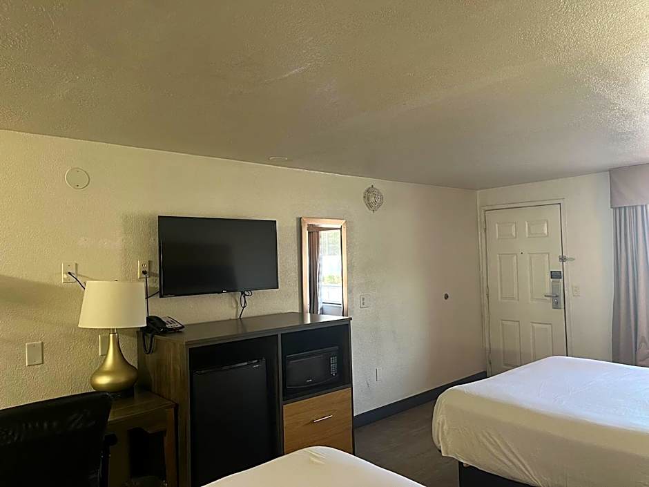 Motel 6 Cross Lanes, WV Goff Mountain Rd