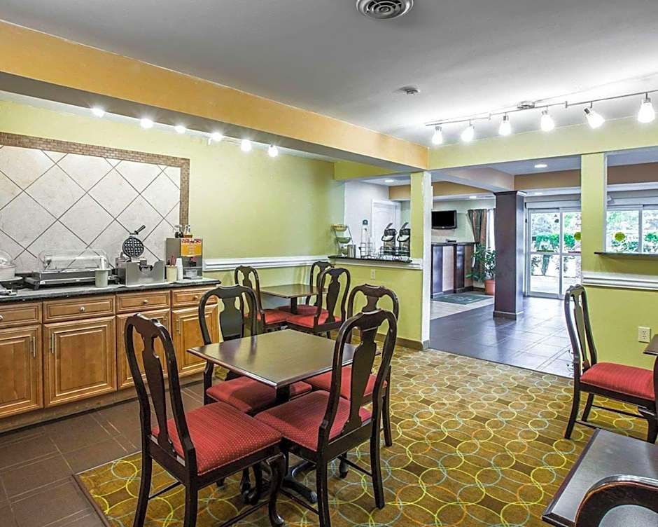 Quality Inn Greenwood Hwy 25