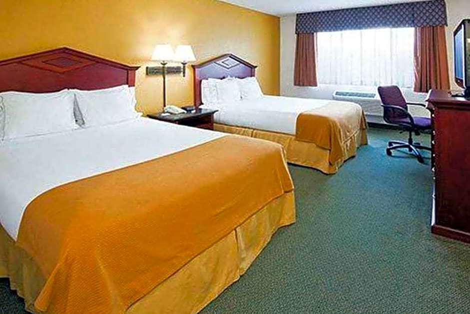 Norwood Inn & Suites Eagan