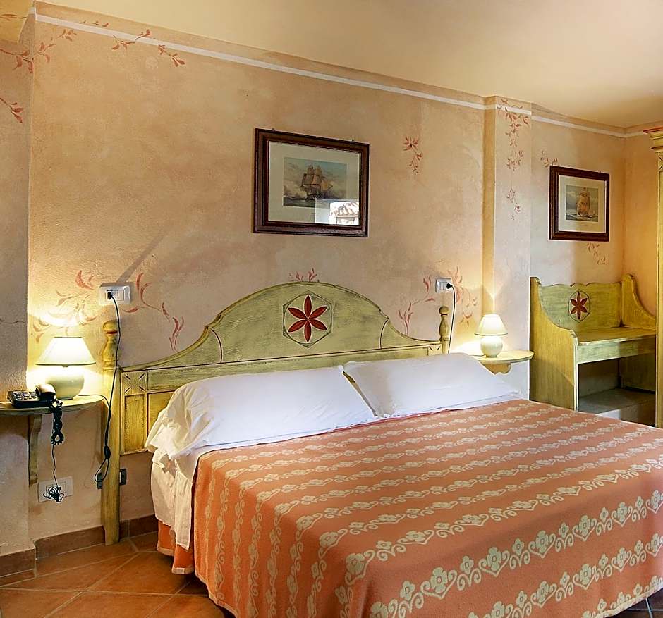 Colonna Beach Hotel