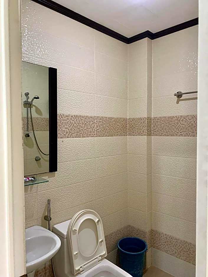 Adelaida Pensionne Hotel