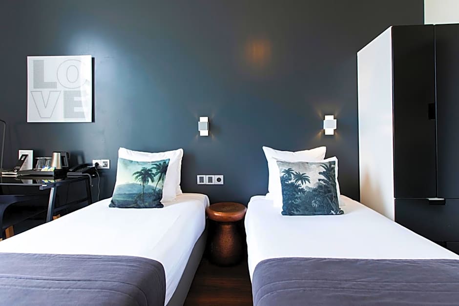 Quentin Amsterdam Hotel