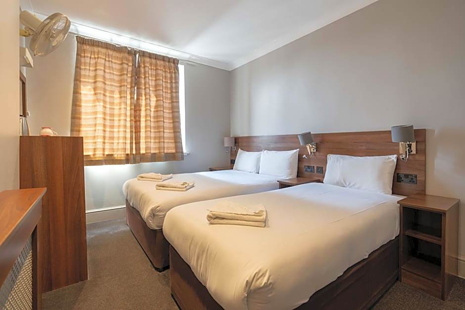 Ascot Hyde Park Hotel