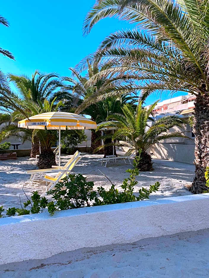 Lido Di Alghero Rooms on the Beach