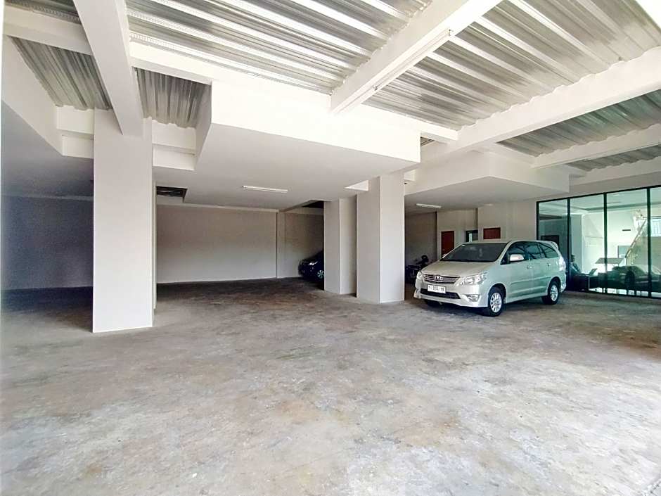 Urbanview Wisma Wirasatya Akpol Semarang By RedDoorz – Semarang, IA