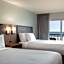 La Quinta Inn & Suites by Wyndham Oceanfront Daytona Beach
