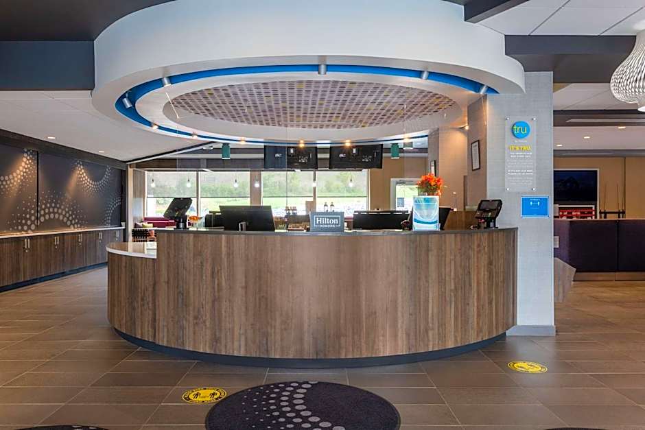 Tru by Hilton Radford, VA