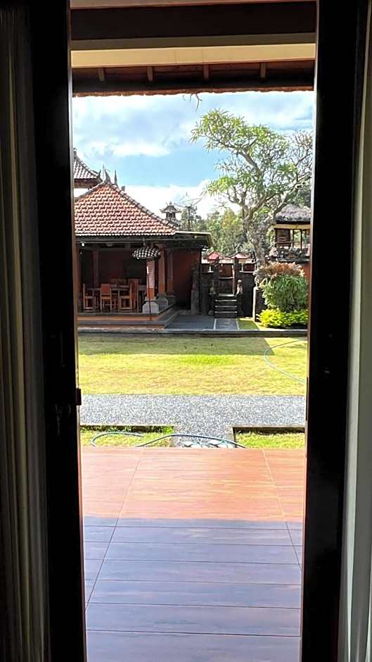 Tamansari Homestay