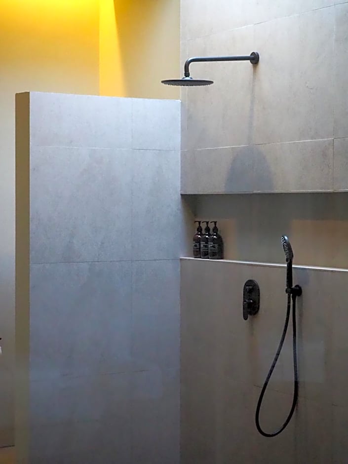 Suku Lifestyle Hotel & Villas