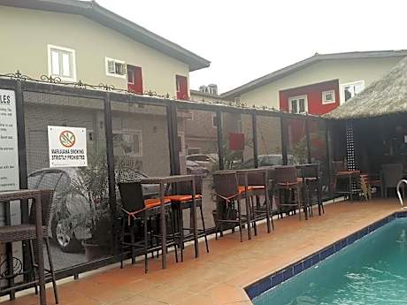 Class Suites Signature