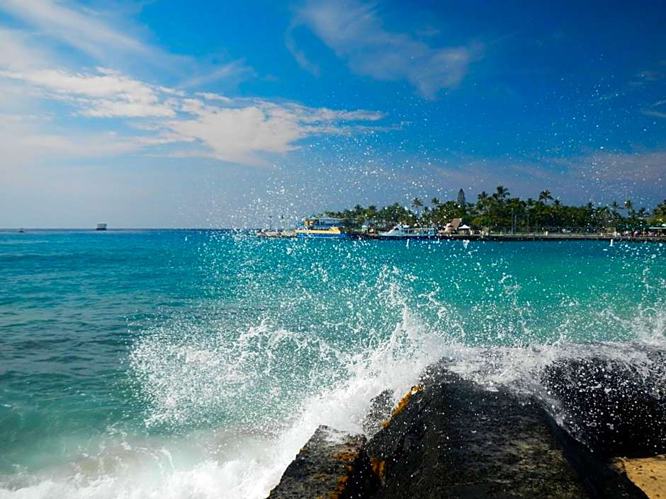 Holiday Inn Express & Suites Kailua-Kona By IHG