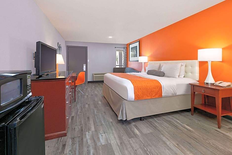 Howard Johnson by Wyndham San Marcos