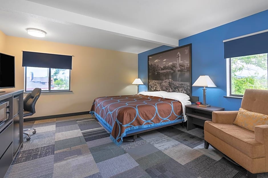 Super 8 by Wyndham Spokane Valley