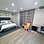 Luxe on Ridge Boutique Hotel