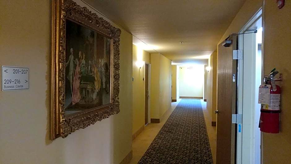 Palace Inn & Suites