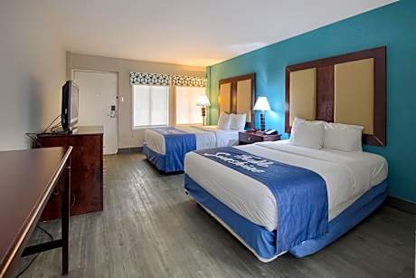 2 Queen Beds Non-Smoking