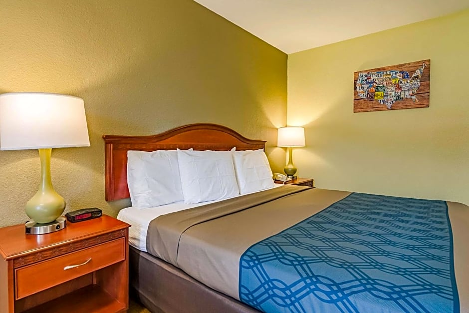Econo Lodge Lexington Downtown near I-81
