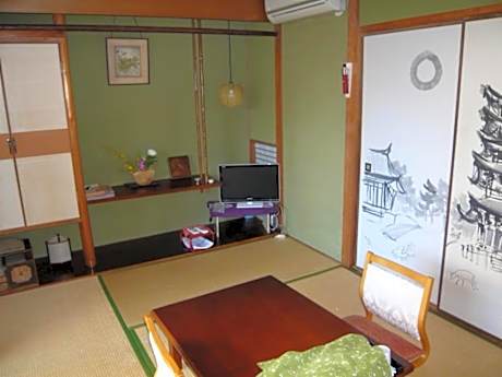 Twin Room C