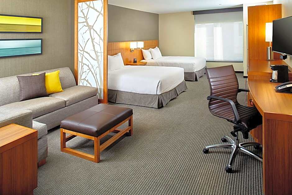 Photo 1 of 8 of 2 Queen Beds, Accessible, Roll in Shower