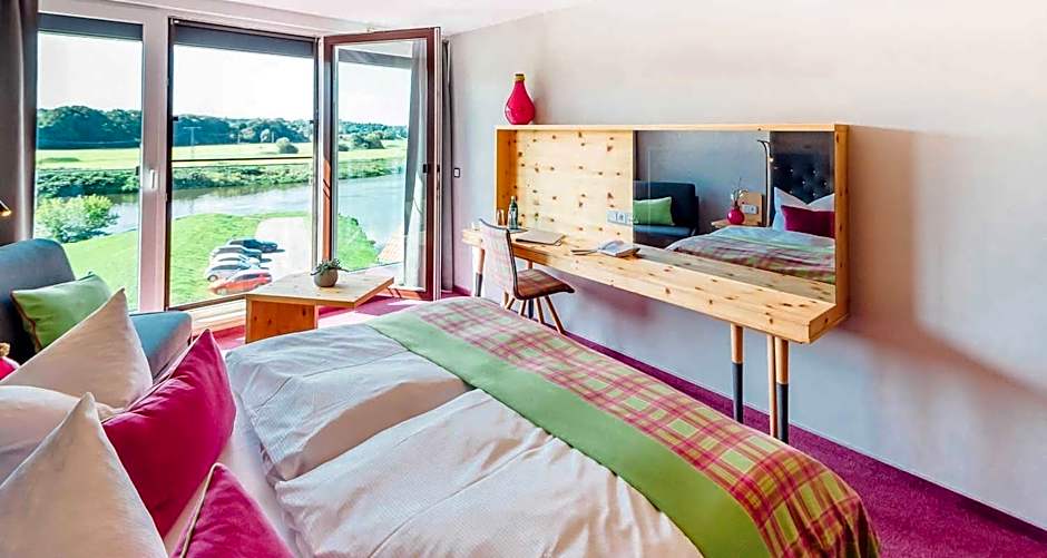 Erlebnishotel "Zur Schiffsmühle" GmbH