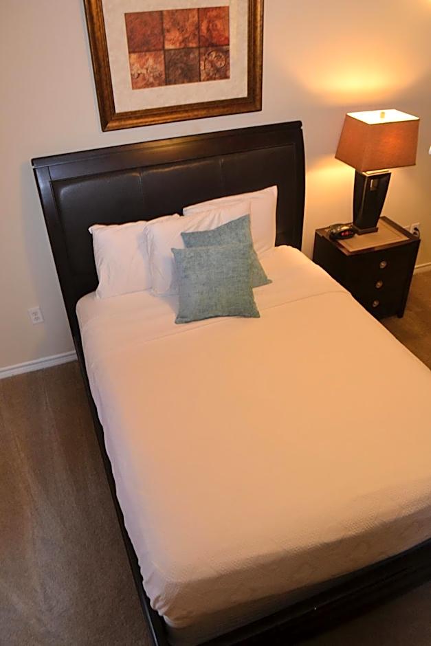 The Reside Fully Furnished Condos - Medical Stays Welcome