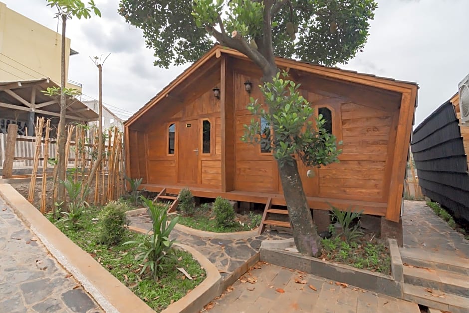 Urbanview Hotel Kangen Bungalow Purwakarta by RedDoorz