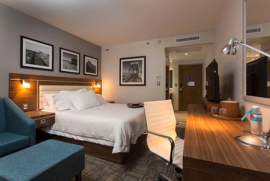 Hampton Inn By Hilton Hermosillo